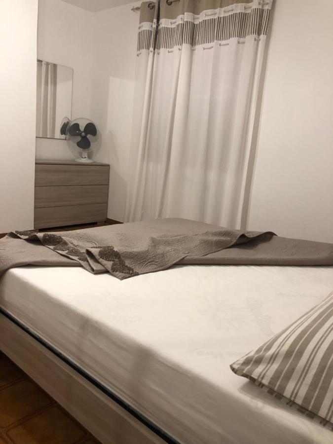 Private Apartment With Garden Cannigione Eksteriør billede